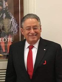 Dr. Peter Scheer