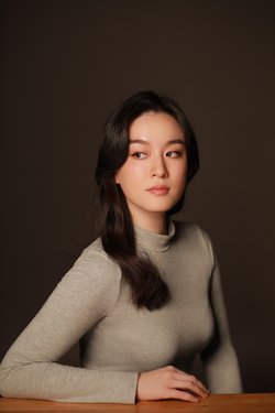 Chloe Gong