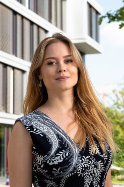 Lara Held